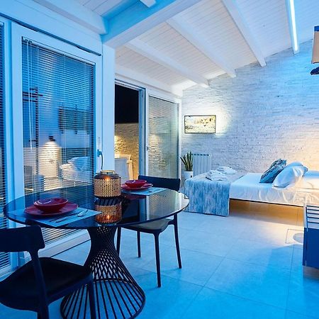 Porta Del Golfo Apartments & Suites Кастелламмаре-дель-Голфо Экстерьер фото
