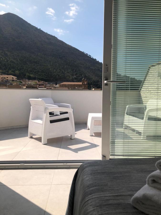 Porta Del Golfo Apartments & Suites Кастелламмаре-дель-Голфо Экстерьер фото