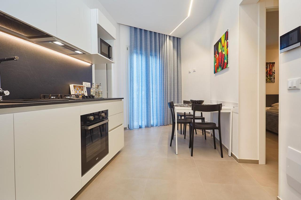 Porta Del Golfo Apartments & Suites Кастелламмаре-дель-Голфо Экстерьер фото