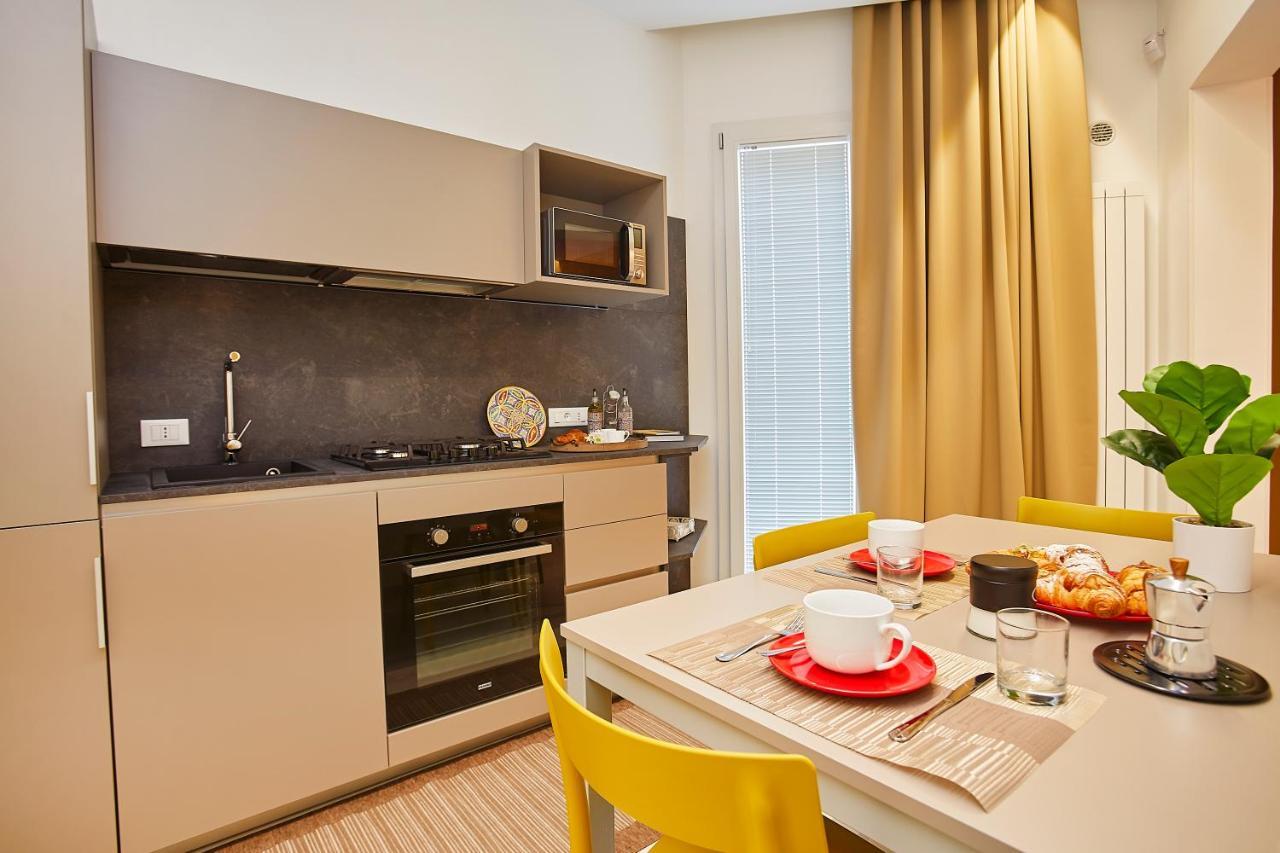 Porta Del Golfo Apartments & Suites Кастелламмаре-дель-Голфо Экстерьер фото